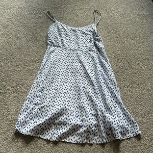 10/$25 Old Navy Fit & Flare Cami Dress blue and white size medium